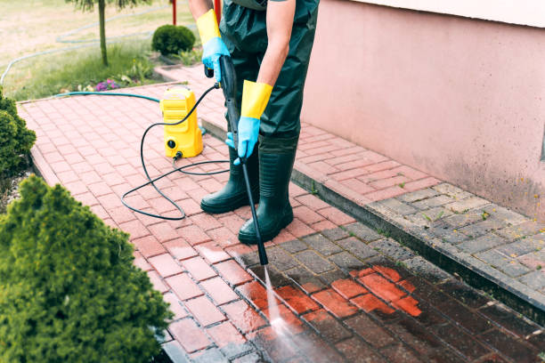 Best Commercial Building Pressure Washing  in Middletown, NY